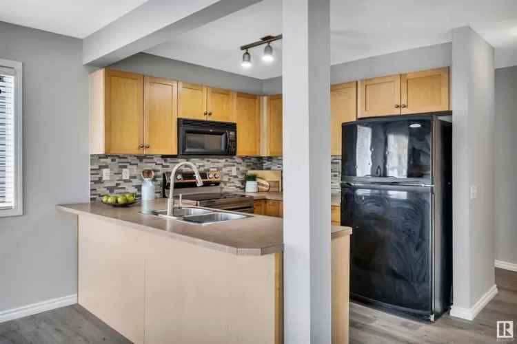 Updated 3-Bedroom Ellerslie Townhome - End Unit