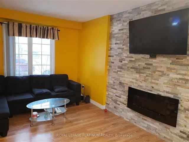 Detached House for Rent in Brampton Family Friendly Home