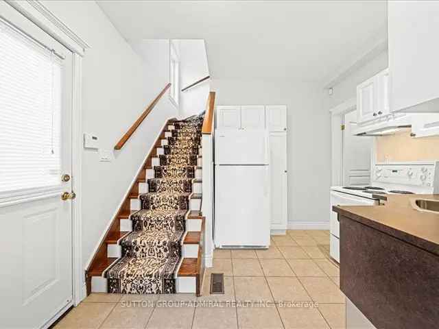 House For Sale in Richmond Hill, Ontario