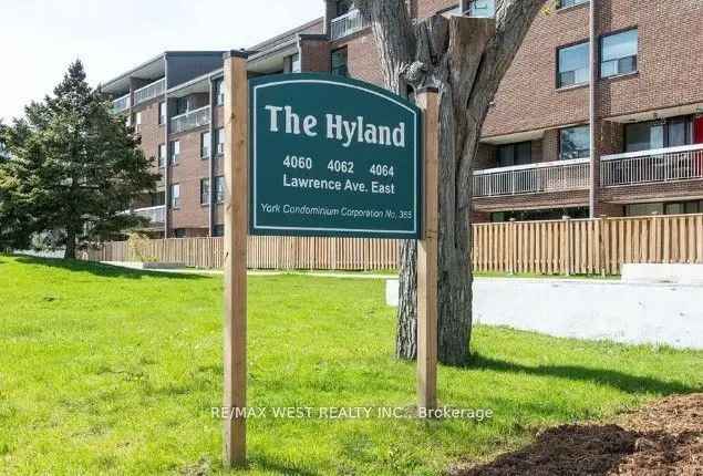 Condo For Sale in 4062, Lawrence Avenue East, Toronto, Ontario