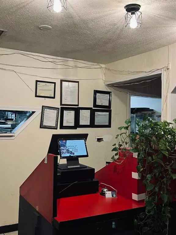 Commercial property For Rent in Town of Carstairs, Alberta