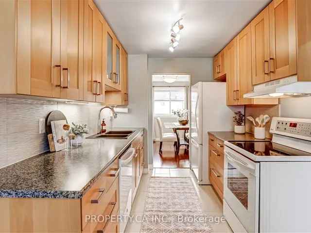 House For Sale in 17, Barrington Crescent, Brampton, Ontario