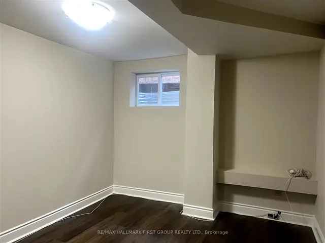 House For Rent in Ajax, Ontario