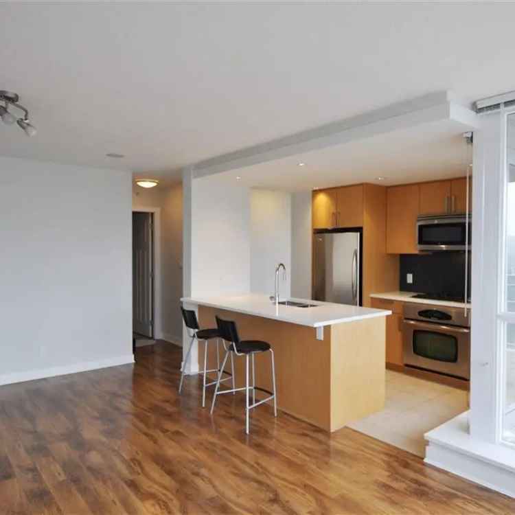 Spacious 2-Bedroom Apartment with Mountain Views in Coquitlam