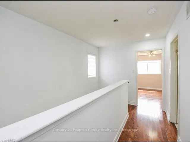 House For Sale in Brampton, Ontario