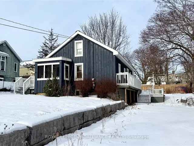 Picton 3 Bedroom Home Near Downtown