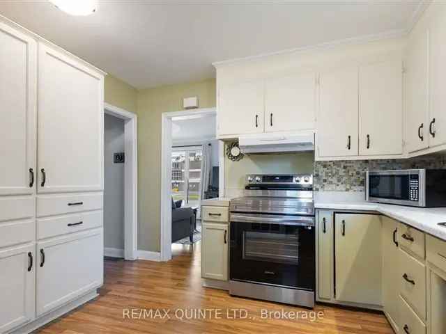 House For Sale in Belleville, Ontario