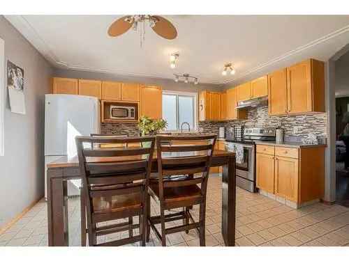 3 Bed 2.5 Bath Family Home in Countryside South