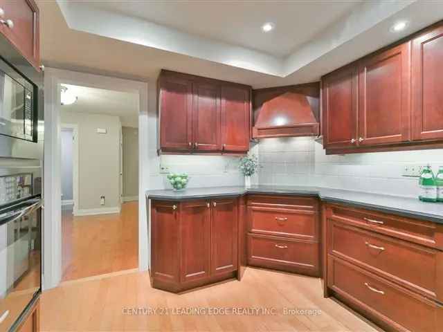 House For Sale in 81, McCarty Crescent, Markham, Ontario