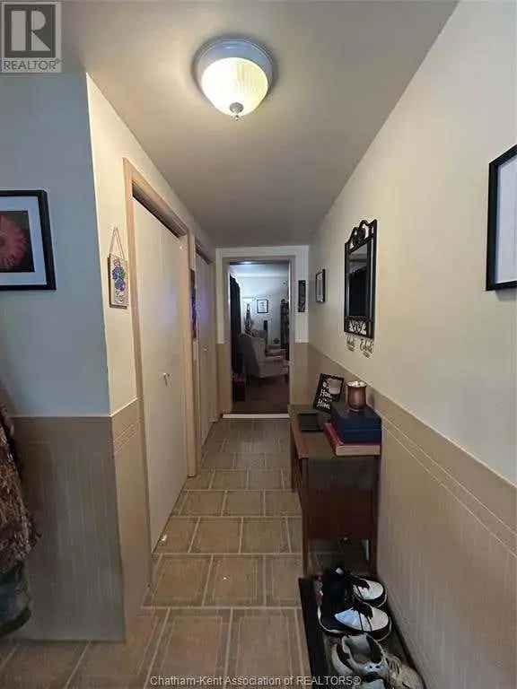 Two Bedroom Rancher with Spacious Rooms and Modern Amenities