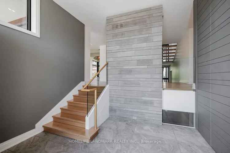 House For Sale in Toronto, Ontario