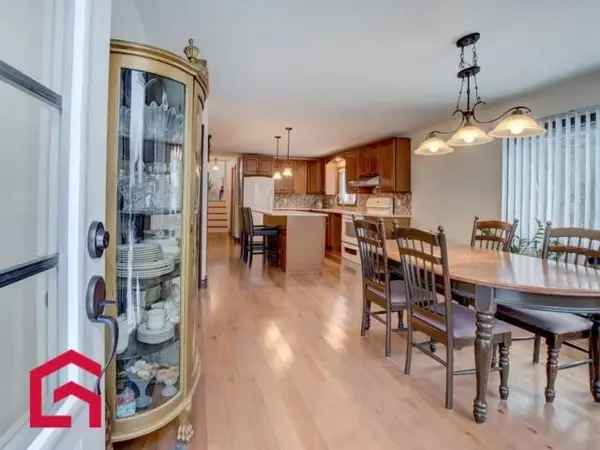 Renovated 3-Bedroom Bungalow near Lac Duffy