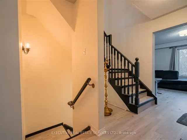 Spacious Brampton Townhouse Near GO Station - 3 Beds, Upgraded Kitchen