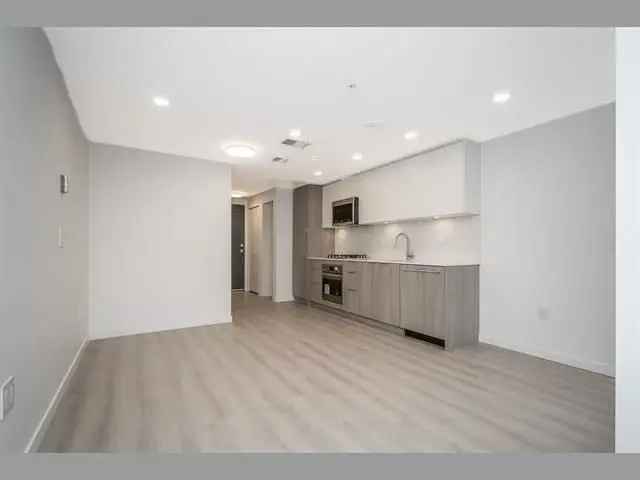 Surrey Whalley Condo for Sale: Luxury Studio near SkyTrain