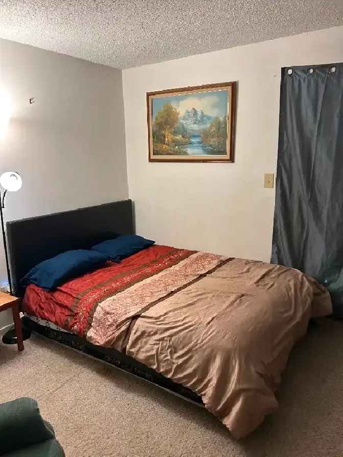 Room for rent in Parkland Village Spruce Grove with utilities included