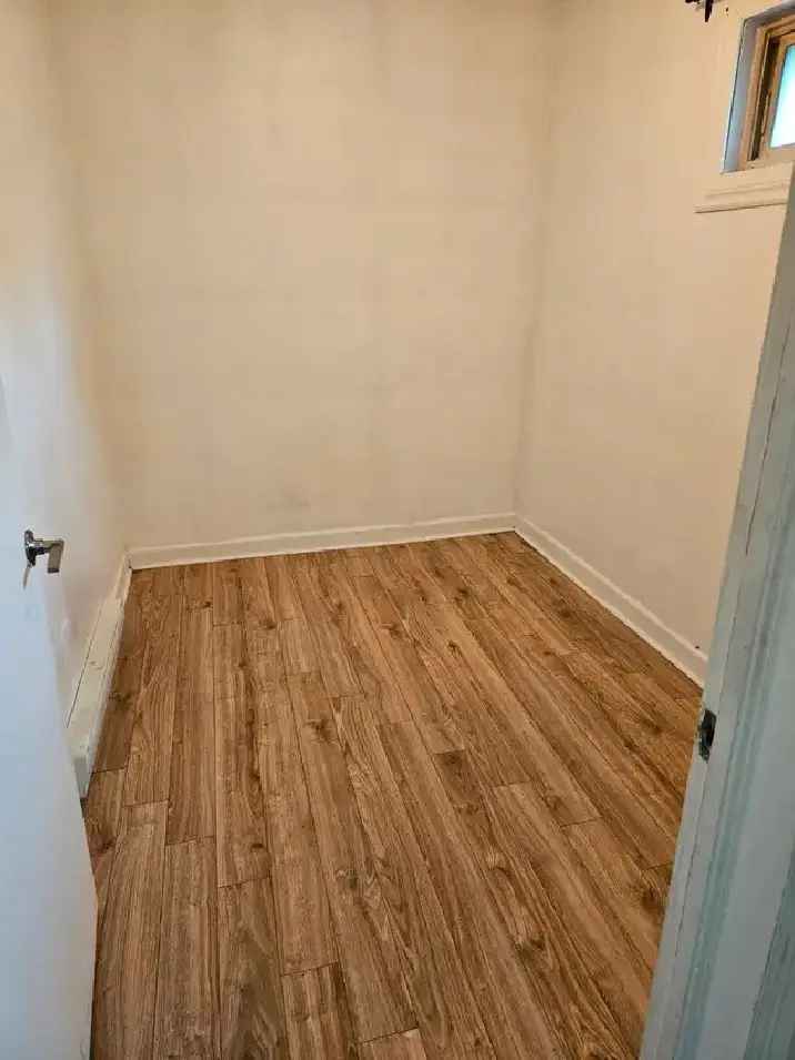 Room for Rent Near uOttawa and Carleton U
