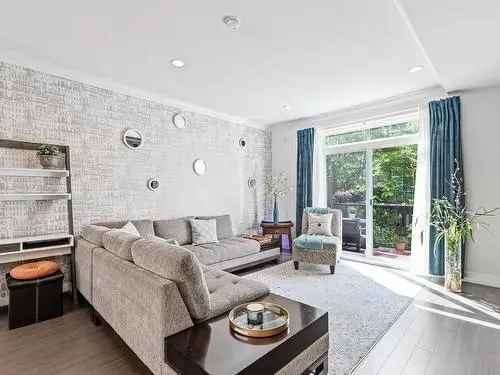 3 Bed 3 Bath Townhouse For Sale in Surrey BC