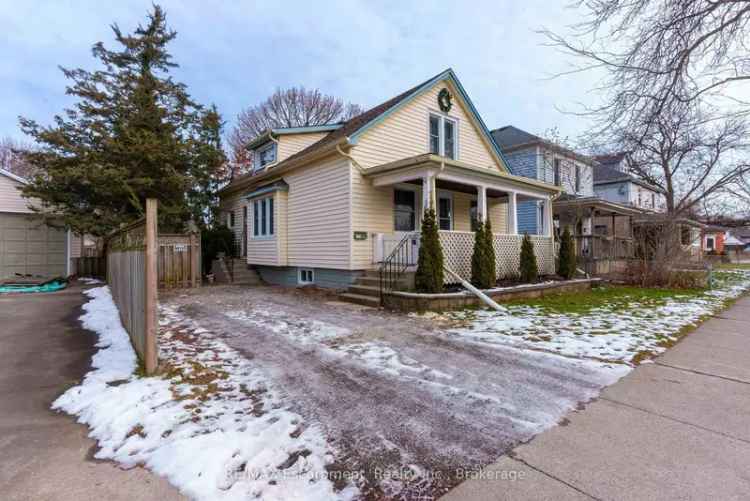 House For Sale in 253, Russell Avenue, St. Catharines, Ontario