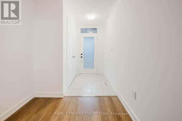 Modern 4-Bed Townhouse 1800 Sqft Family Home