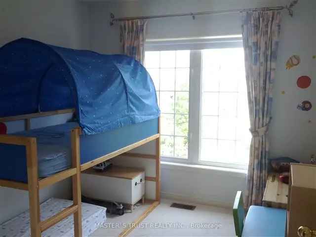 Spacious Furnished Townhome Near Top Schools