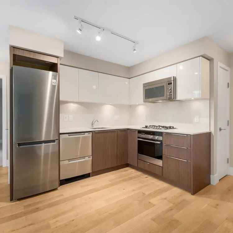 Fairview 1-Bed Apartment Near Canada Line