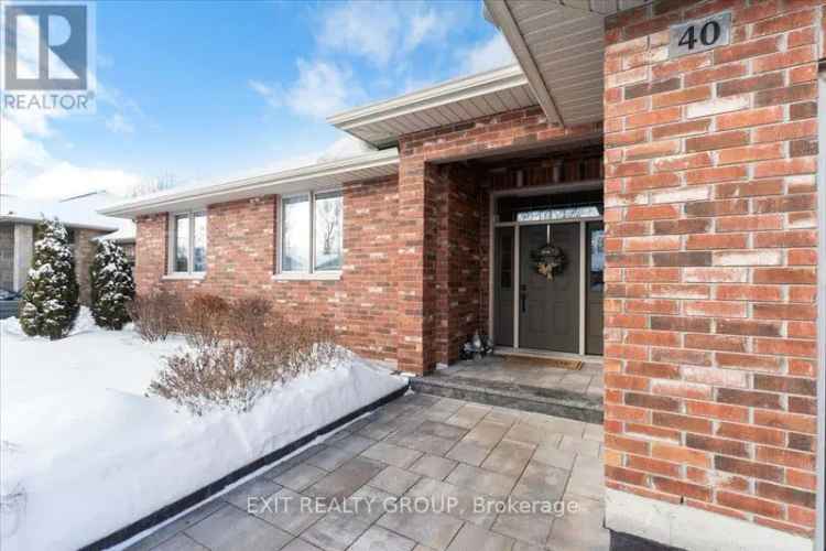 5-Bedroom Bungalow in Bell Creek Estates with Heated Pool