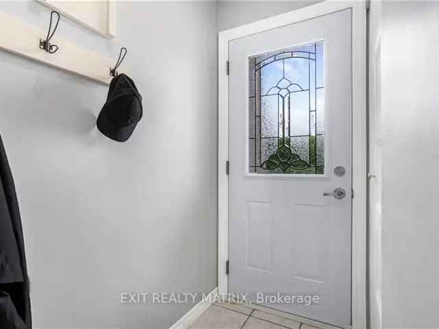 Carefree Condo Living Beautiful Renovation Hardwood Floors Patio