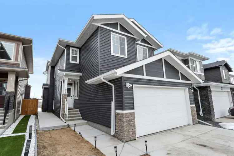 House For Sale in Calgary, Alberta