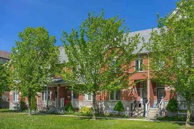 2 Storey Freehold Townhome in Cornell