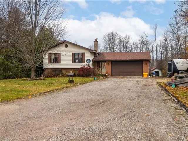 4 Bed 2 Bath Family Home near Wiarton and Owen Sound