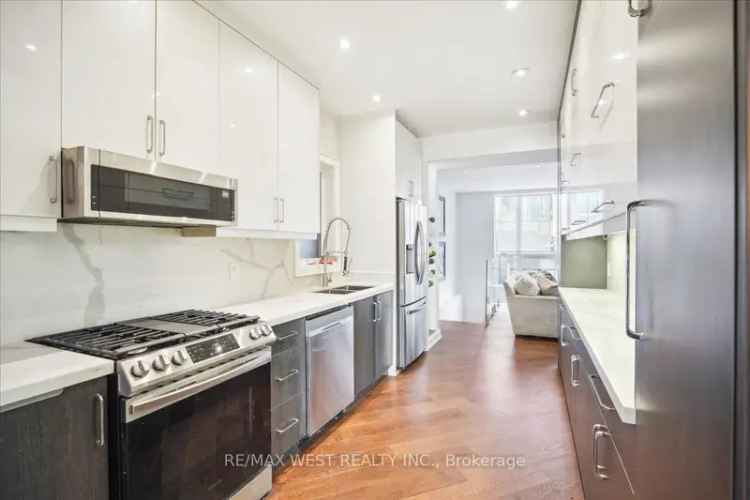 House For Sale in Toronto, Ontario