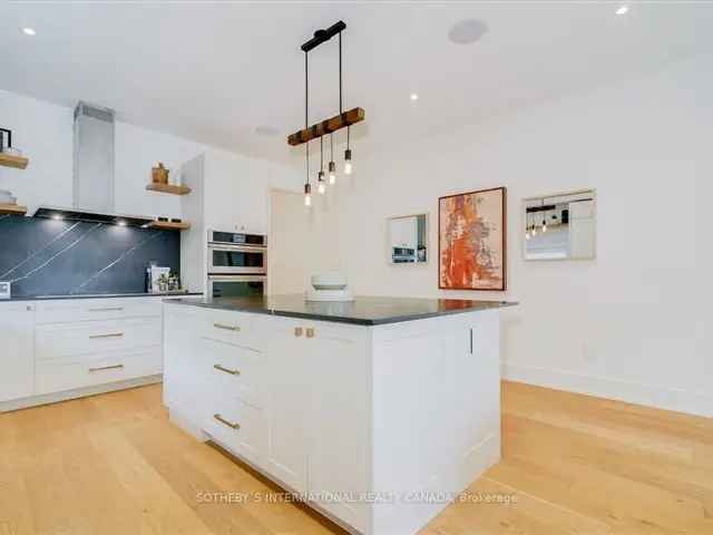 Luxury Modern Home Queen West 3000 sq ft