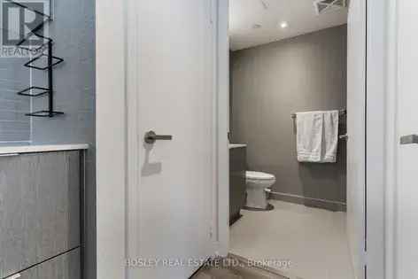 Luxury 1 Bedroom Condo in Toronto Harbour Plaza Residences