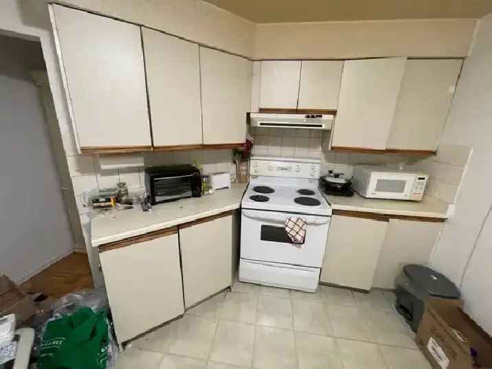 Room for Rent in Apartment