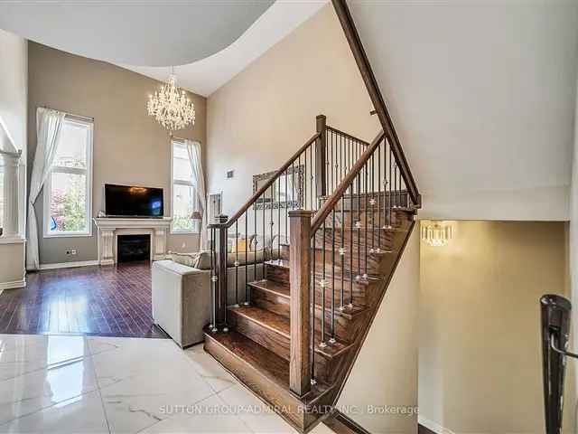 House For Sale in Vaughan, Ontario