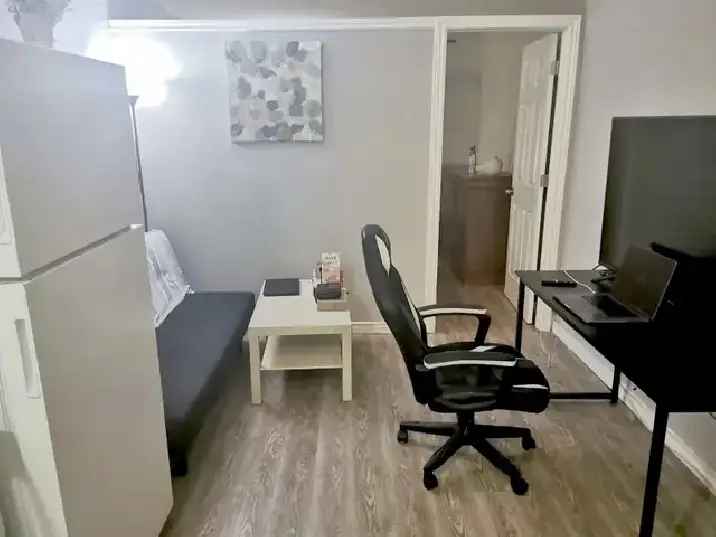 Mile End 1BR Fully Furnished Apartment - First Month Free