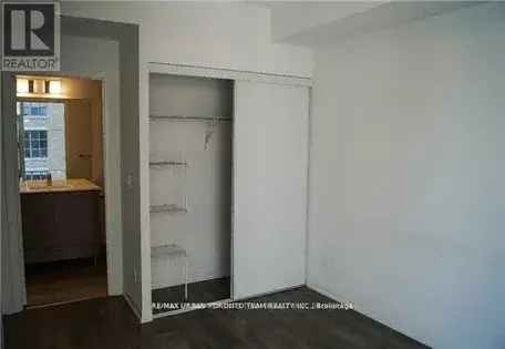 2 rooms apartment of 80 m² in Toronto