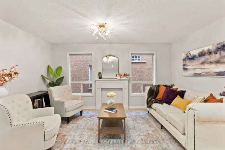 House For Sale in Vaughan, Ontario