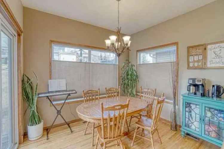 House For Rent in Town of Cochrane, Alberta