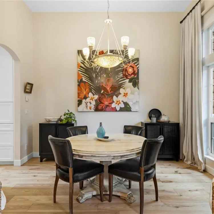 Luxury 1.1-Acre Estate with Carriage House in Lantzville BC