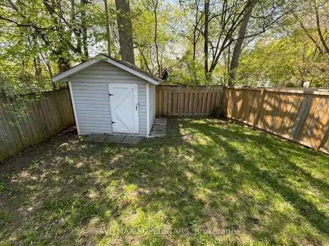 Fantastic Renovated 4+1 Bedroom Home with 2 Units