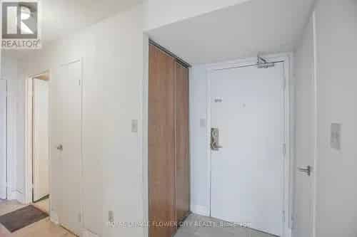 2 BR Corner Condo for Sale in Toronto Smithfield