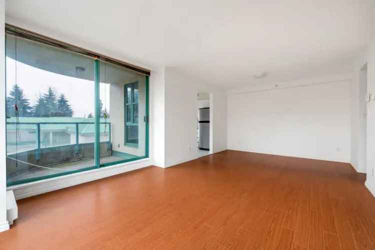 Coquitlam Condo 2 Bed 2 Bath Near Skytrain