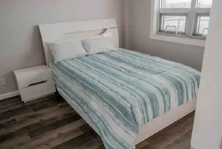 2 Bed 2 Bath fully furnished