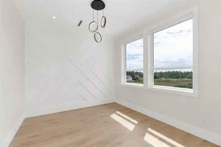 7 Bed 8 Bath House in Grandview Surrey