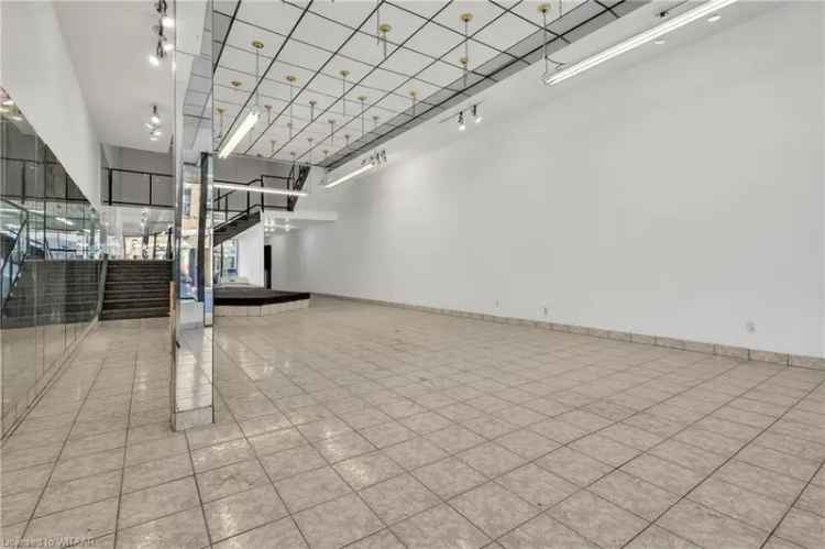 Woodstock Commercial Unit For Sale - Newly Renovated