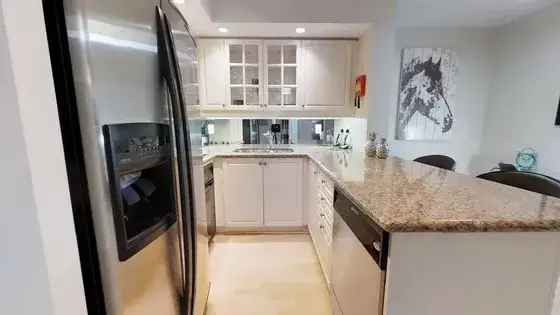 1 Bedroom Furnished Condo 57m² Toronto Entertainment District