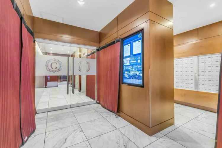 Condo For Sale in Richmond, British Columbia