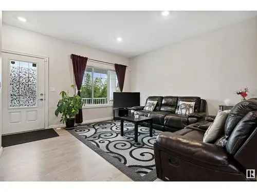 4-Bedroom 3.5-Bath House for Sale in Laurel Edmonton