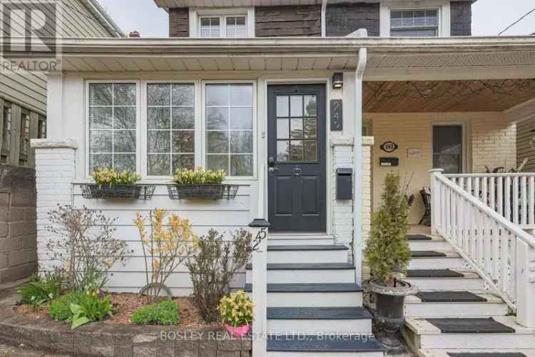 Beachfront Cottage Style Home Updated Kitchen Family Friendly Community